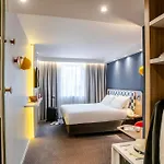 Ibis Styles Bordeaux 로르몽
