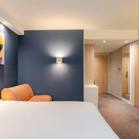 Отель Ibis Styles Bordeaux Лормон