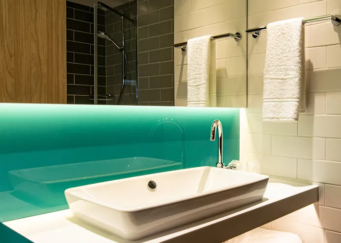 Ibis Styles Bordeaux 3* 로르몽